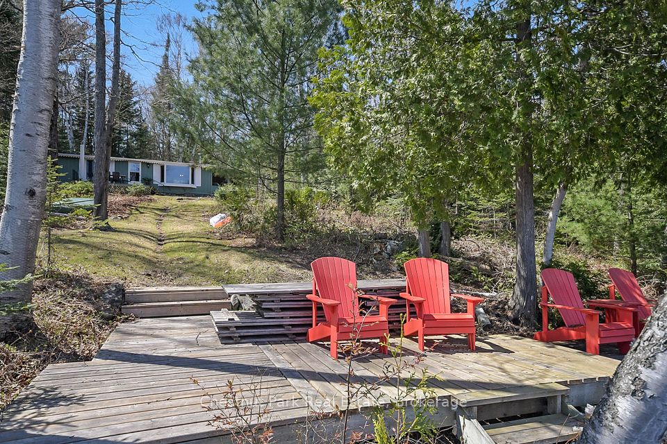 104 Clam Lake