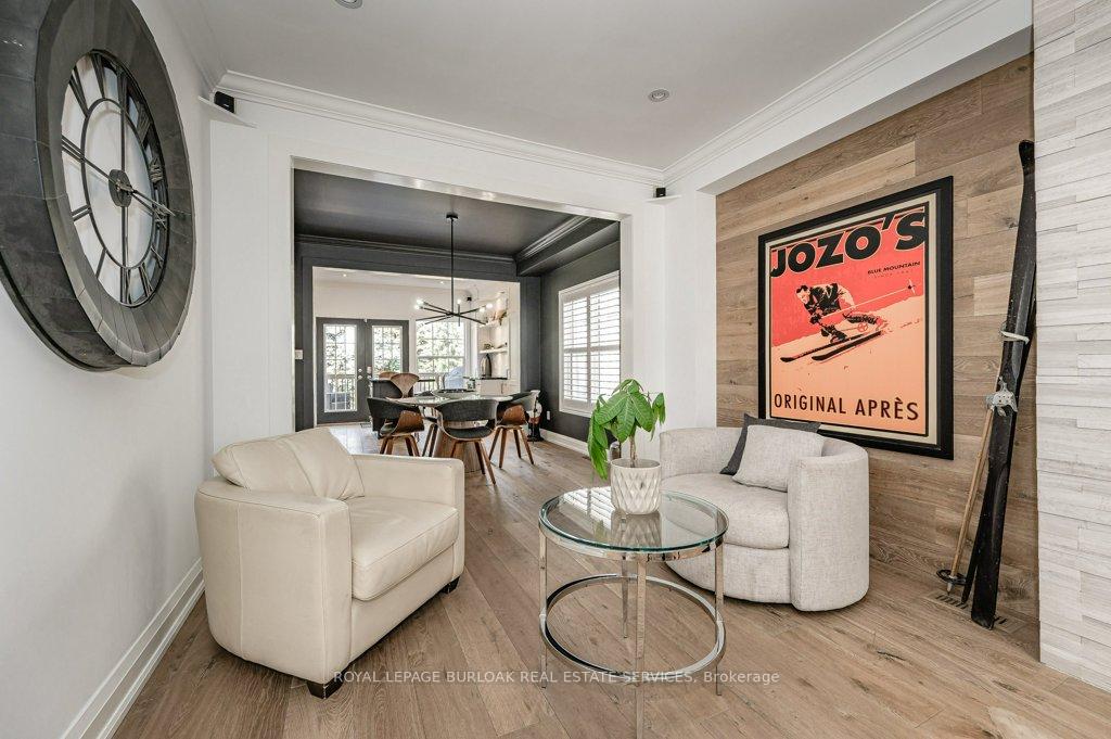 2 Bedrooms Condo at 1061 North Shore, Burlington For sale
