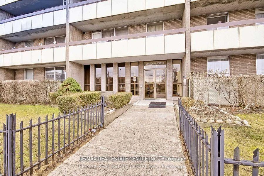 1 Bedroom Co-op at 3621 Lakeshore, Toronto For sale