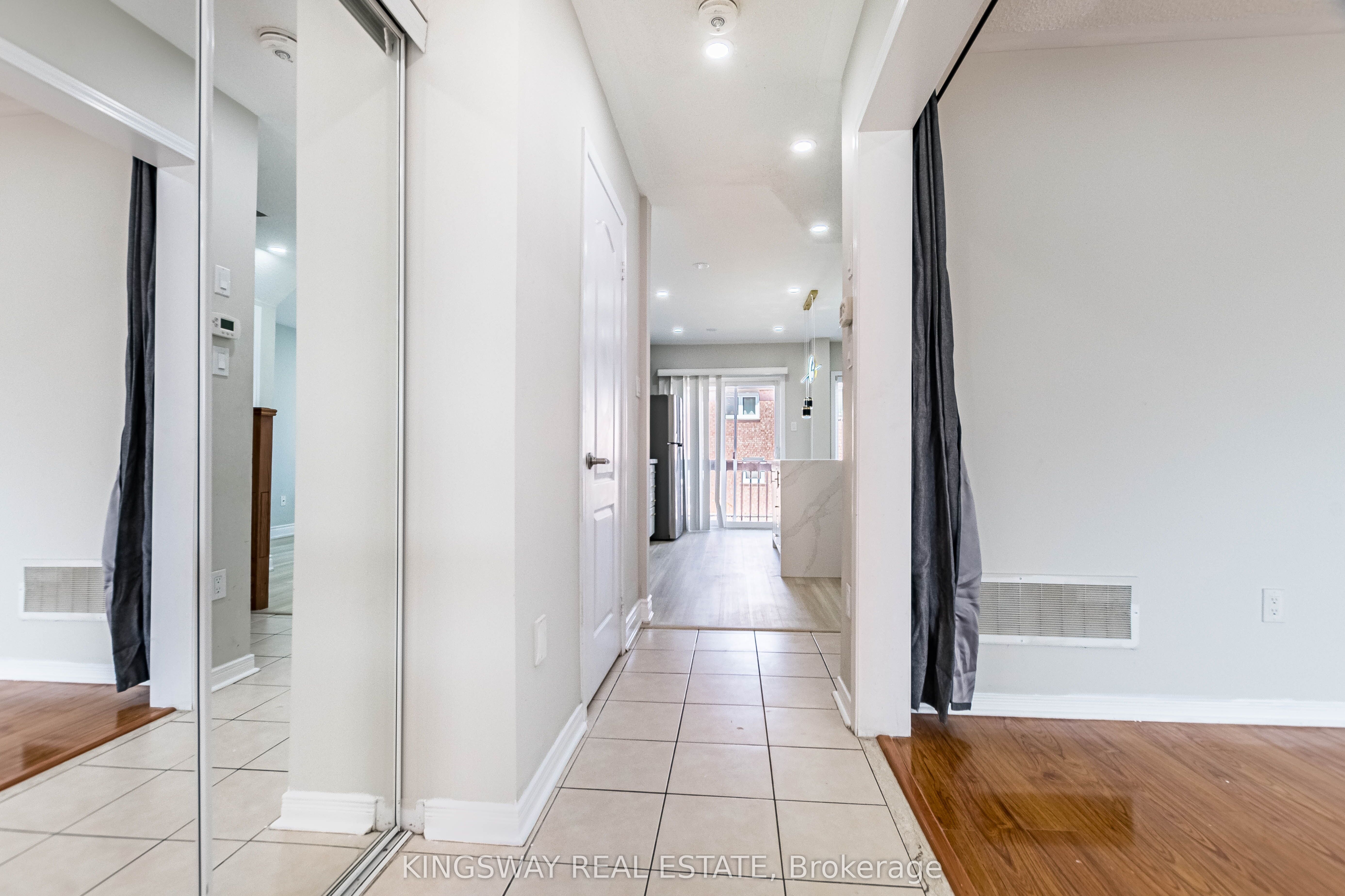 5821 Tiz Road, Mississauga Hurontario