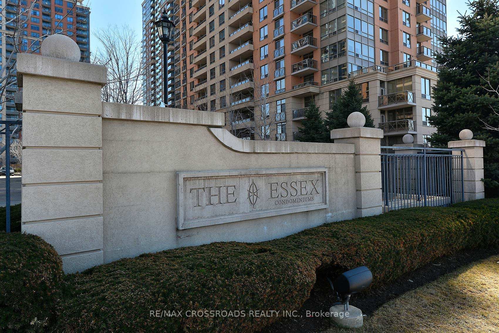3 Bedrooms Condo at 5233 Dundas,  Toronto For sale