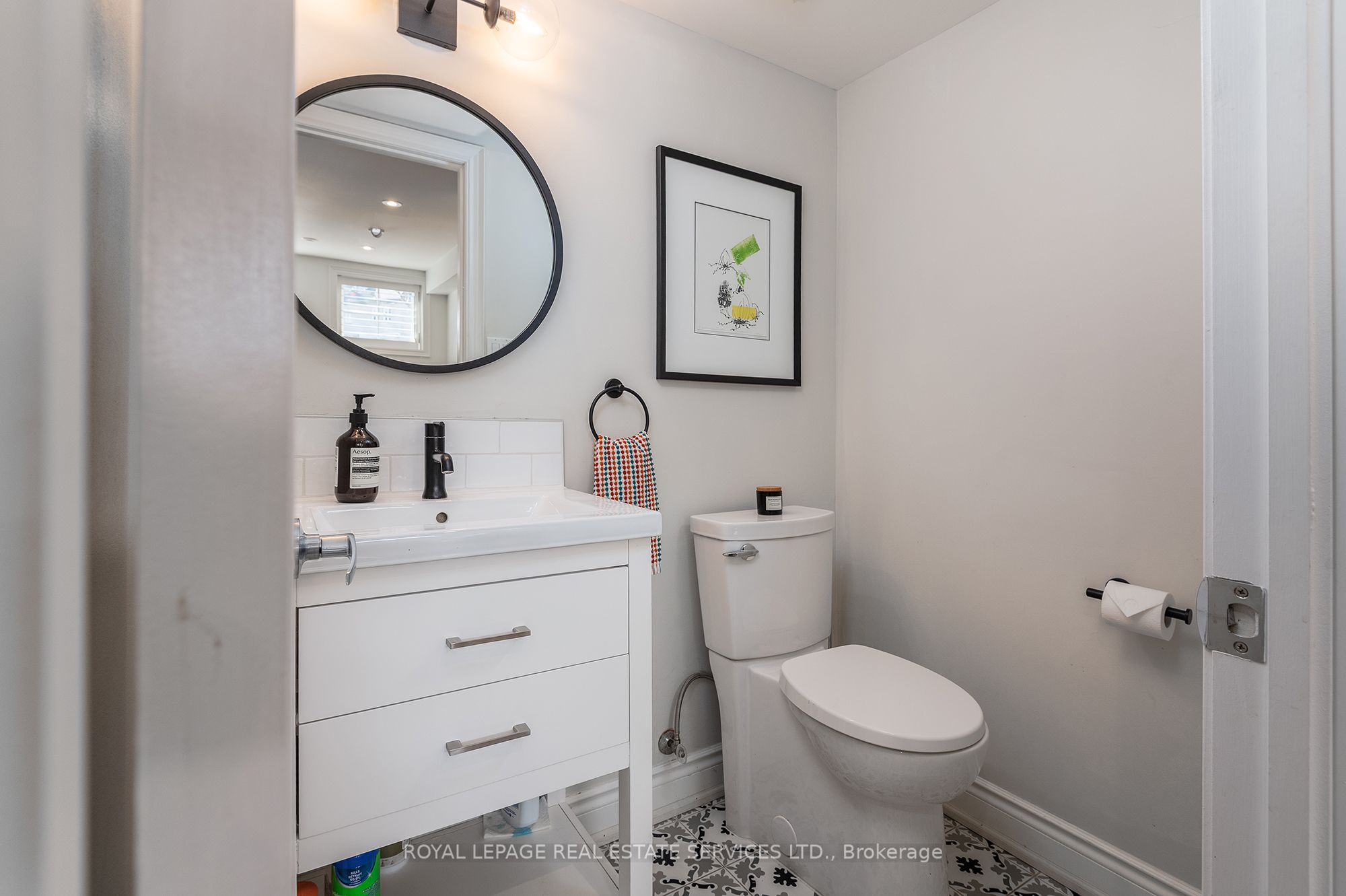 20 Shires Lane, #4