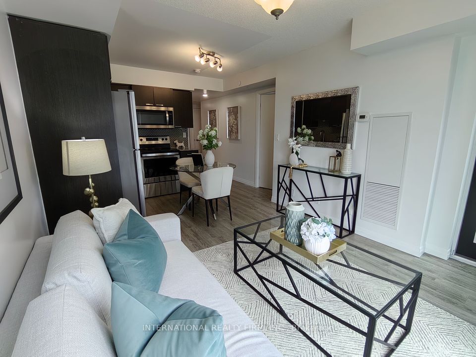2152 Lawrence