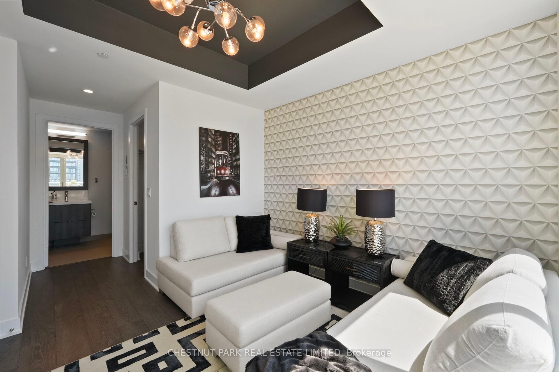 3 Bedrooms Condo at 38 Cameron, Toronto For sale