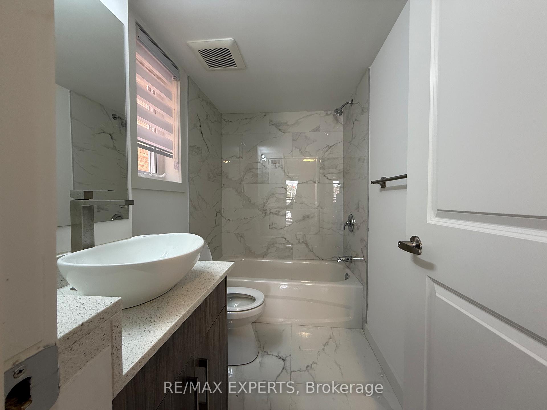 1 Bedroom Condo at 45 Connaught, Toronto For sale
