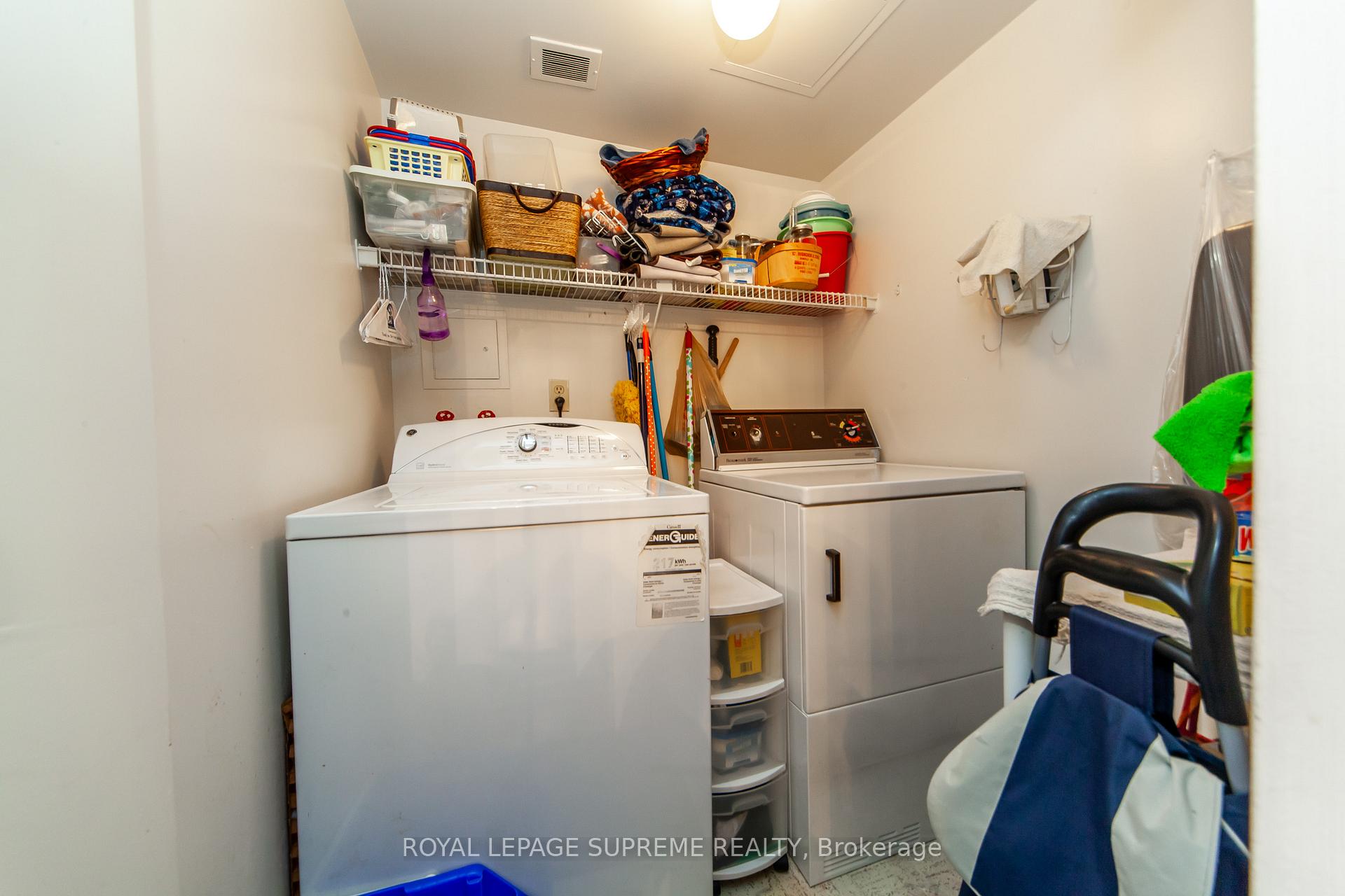 2 Bedrooms Condo at 270 Scarlett, Toronto For sale