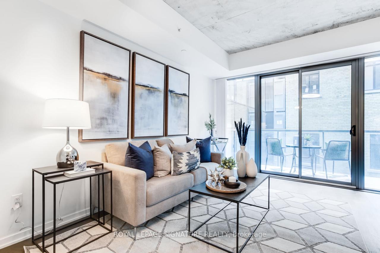 1 Bedroom Condo at 60 Colborne, Toronto For sale