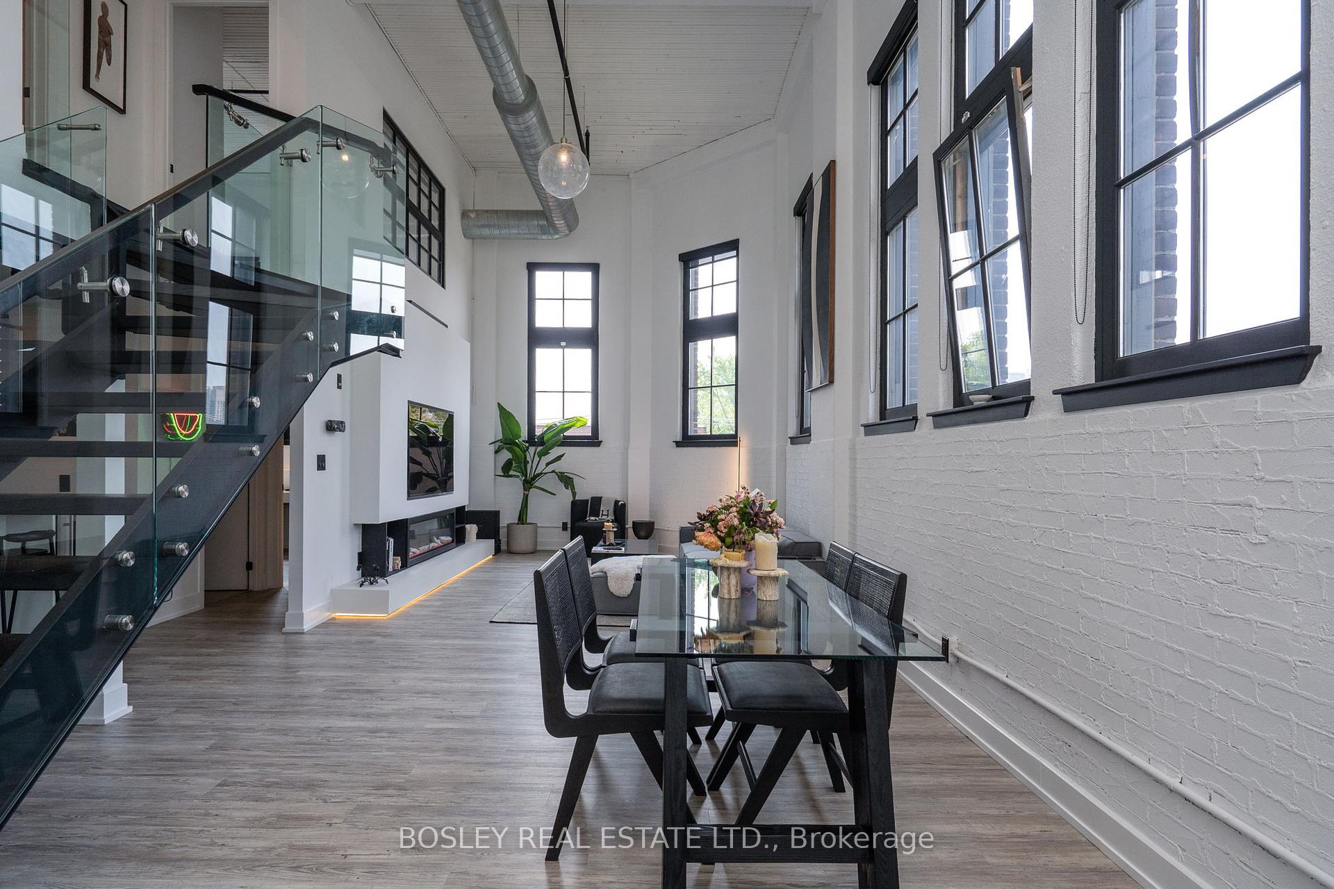 3 Bedrooms Condo at 183 Dovercourt, Toronto For sale