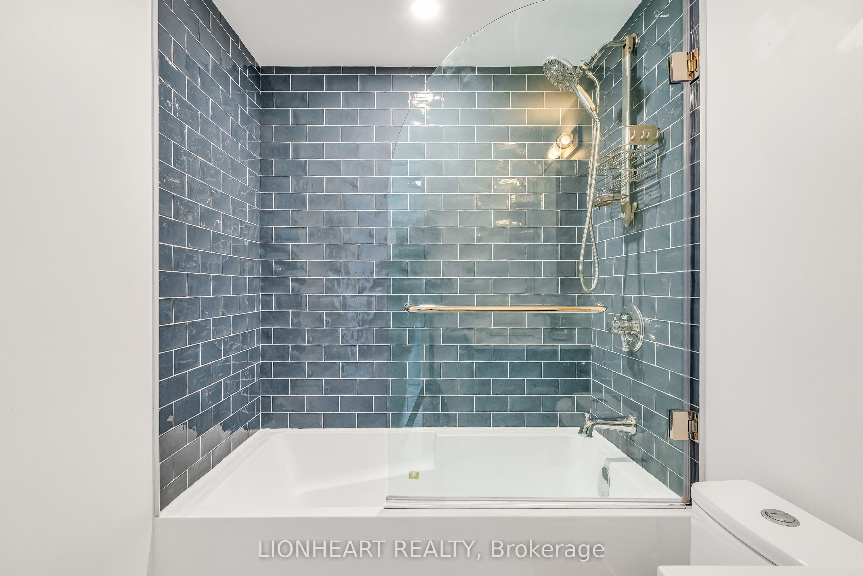 40 Homewood Avenue, #2608
