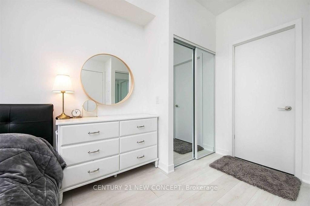 4 Bedrooms Condo at 120 Parliament, Toronto For sale