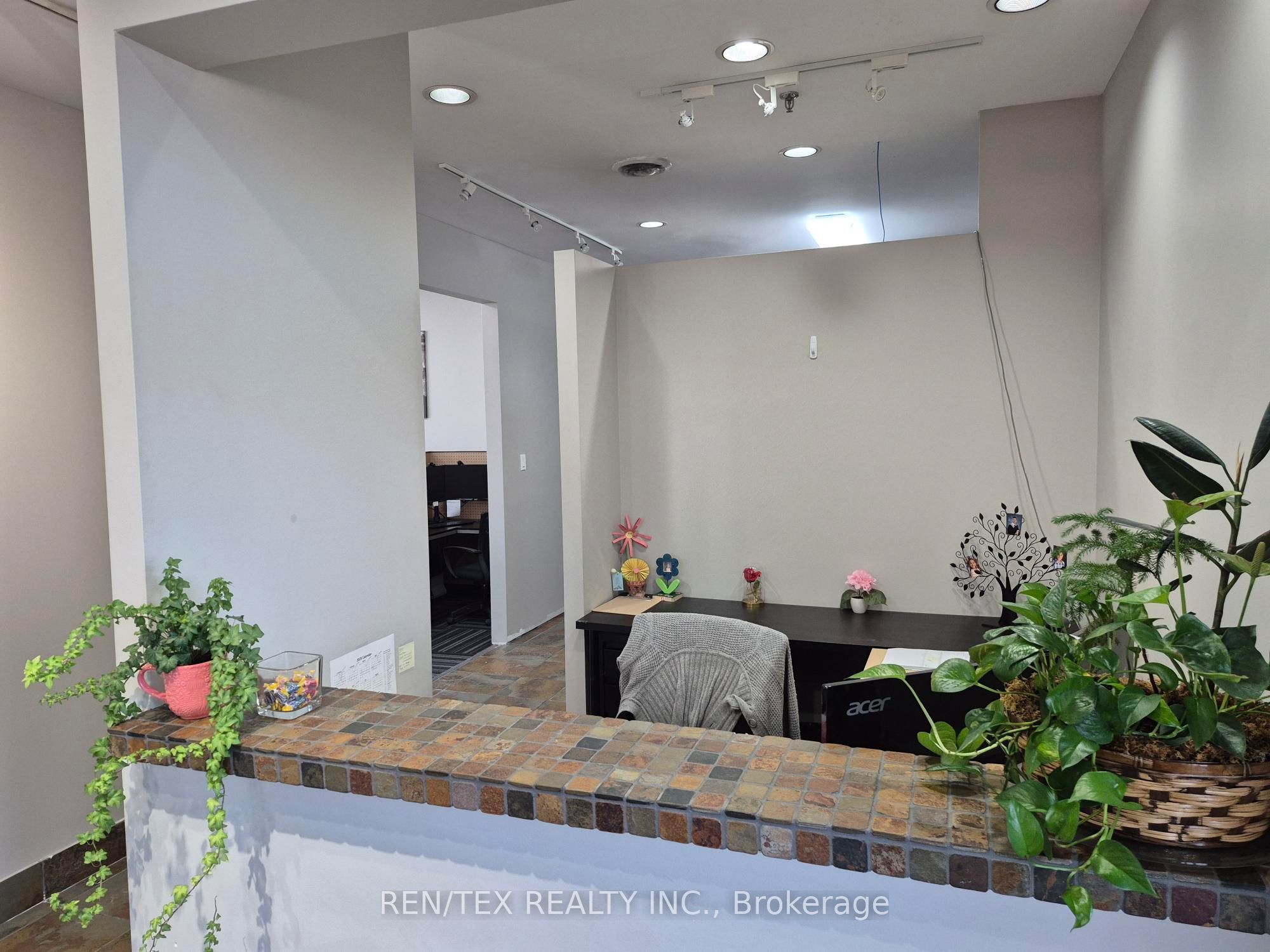 71 Silton Road, #8-9