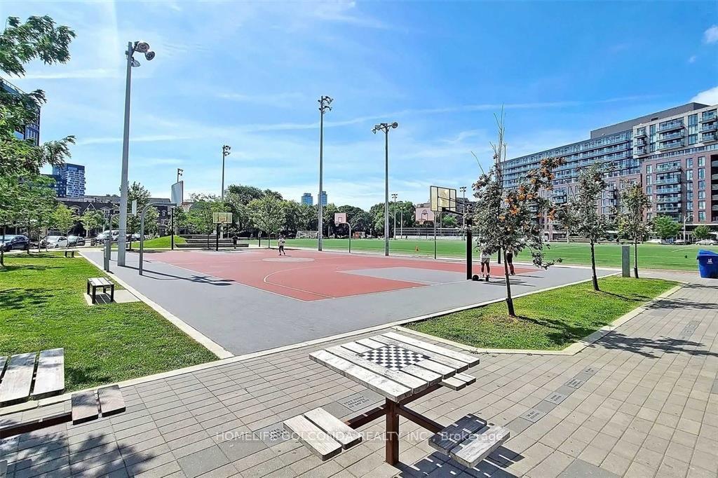 3 Bedrooms Condo at 100 River, Toronto For sale