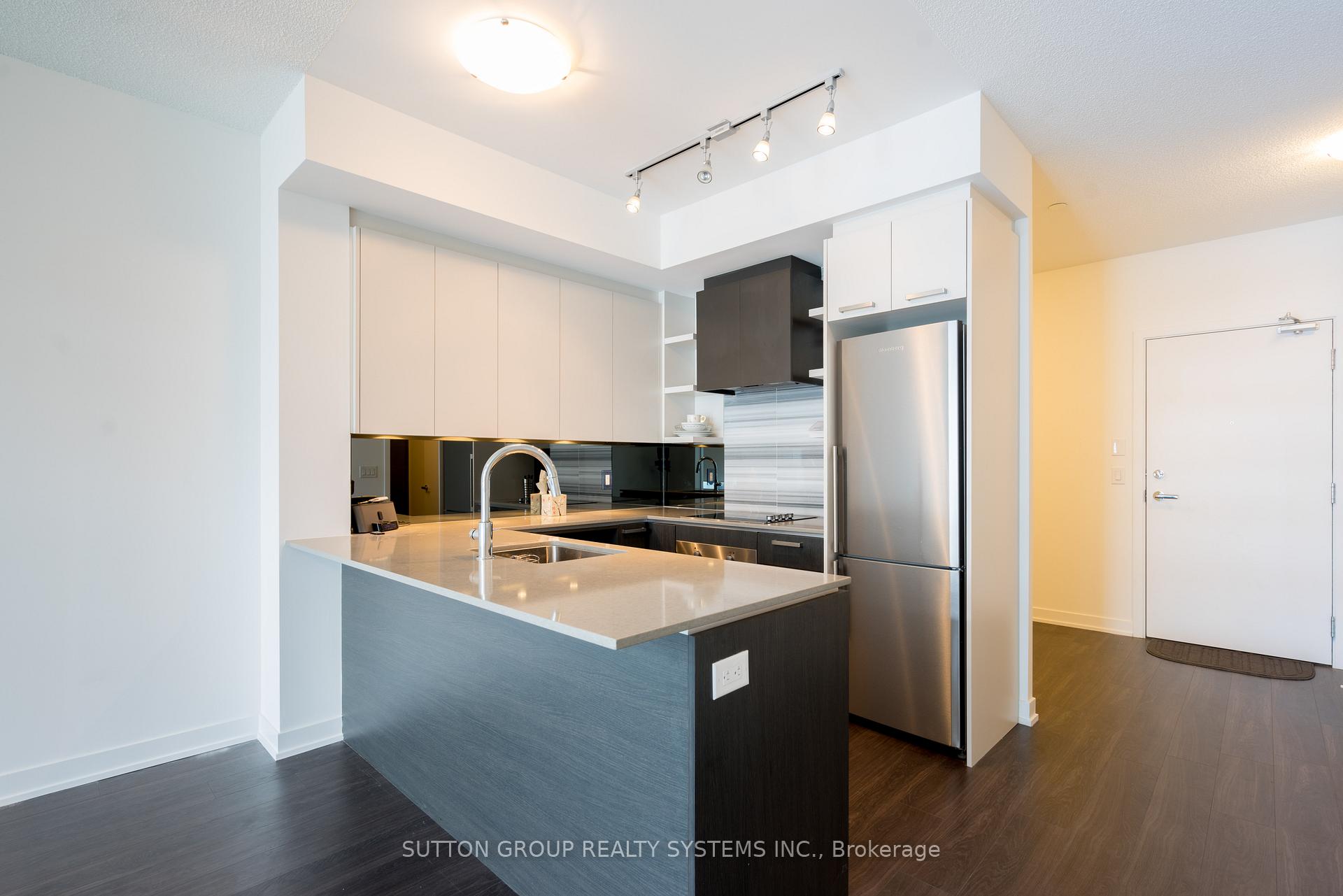 2 Bedrooms Condo at 1830 Bloor, Toronto For sale
