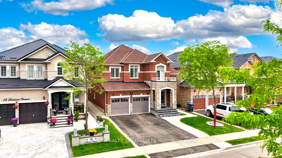 54 Dovehaven
