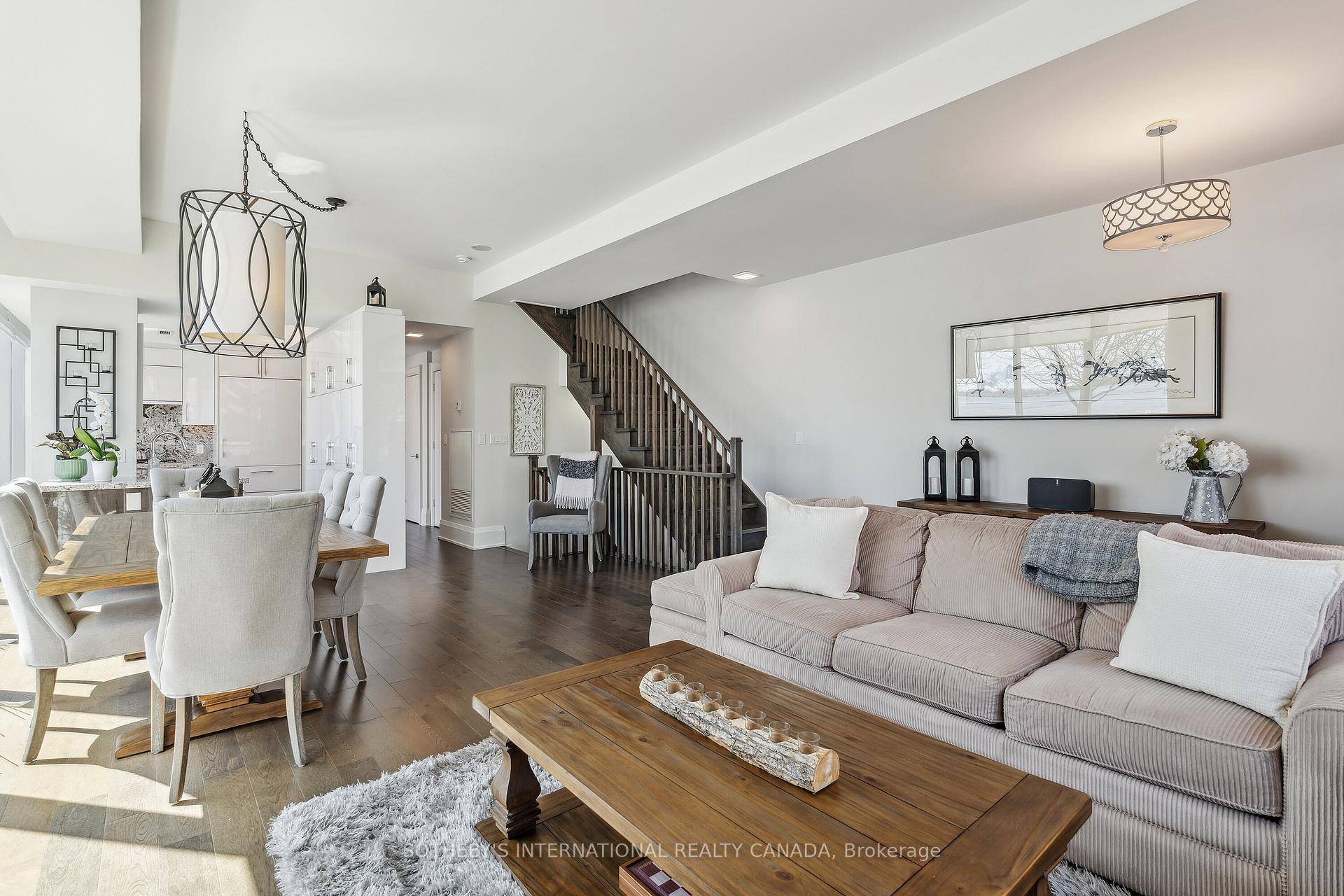 3 Bedrooms Condo at 39 Queens, Toronto For sale