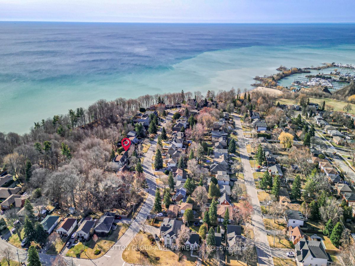 21 Fenwood Heights