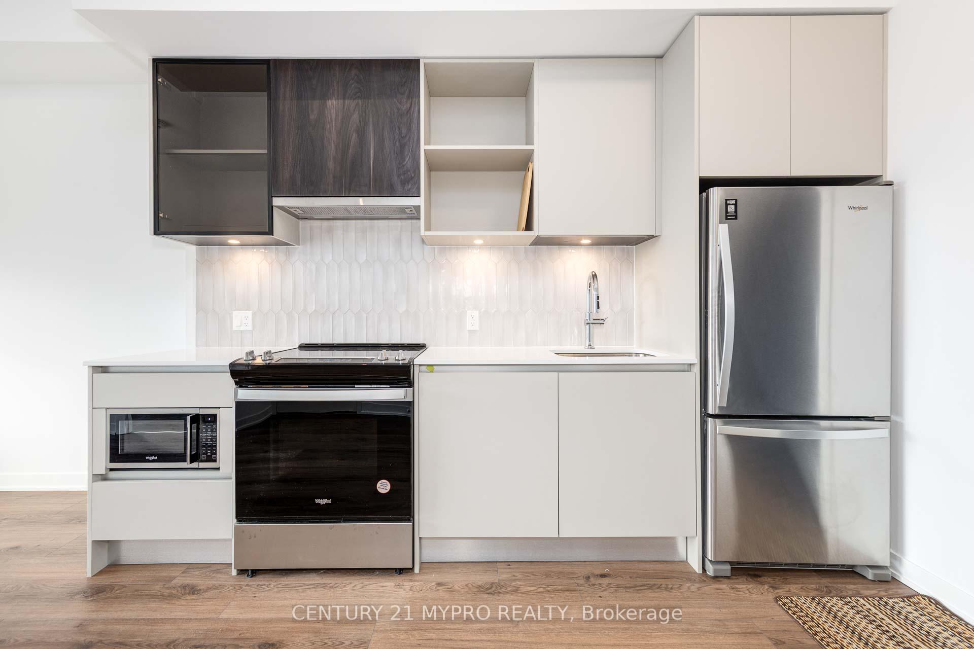 1 Bedroom Condo at 395 Dundas,  Oakville For sale