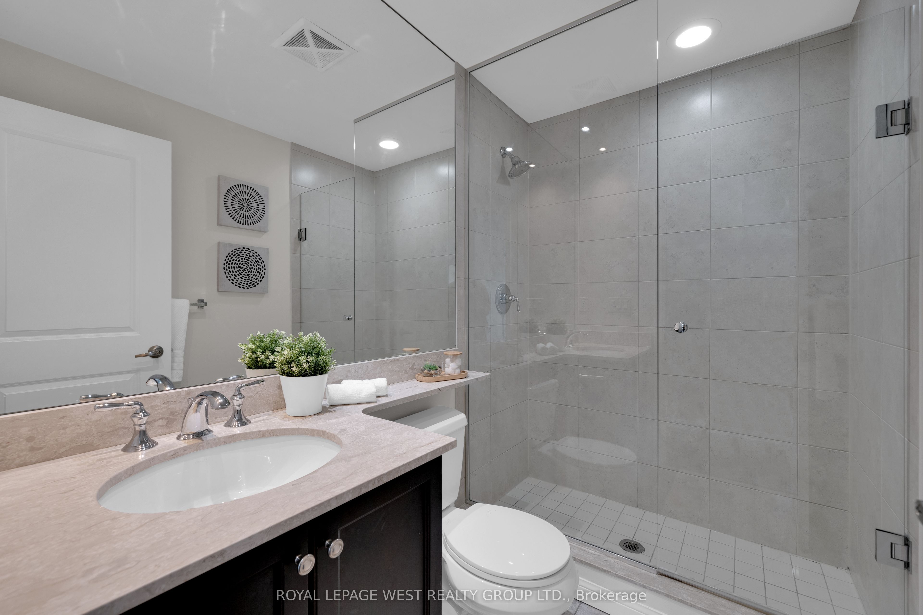 628 Fleet Street, #1108
