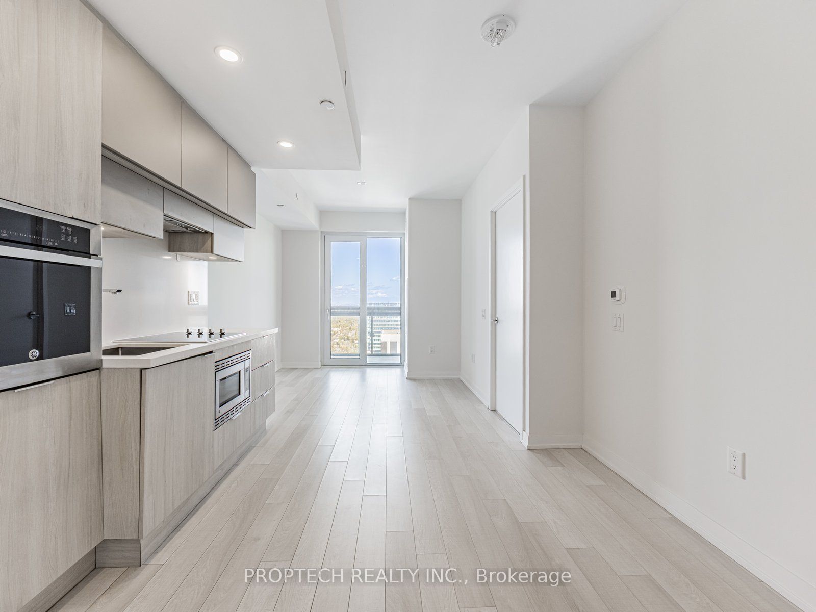 39 Roehampton Avenue, #4201