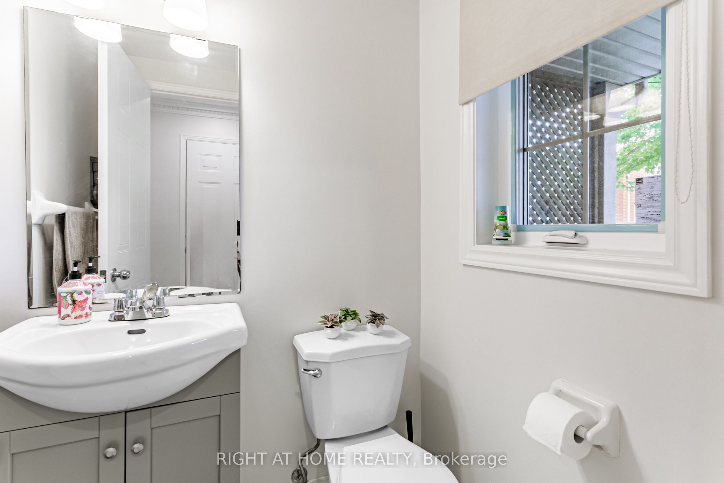 5223 Fairford Crescent, #67