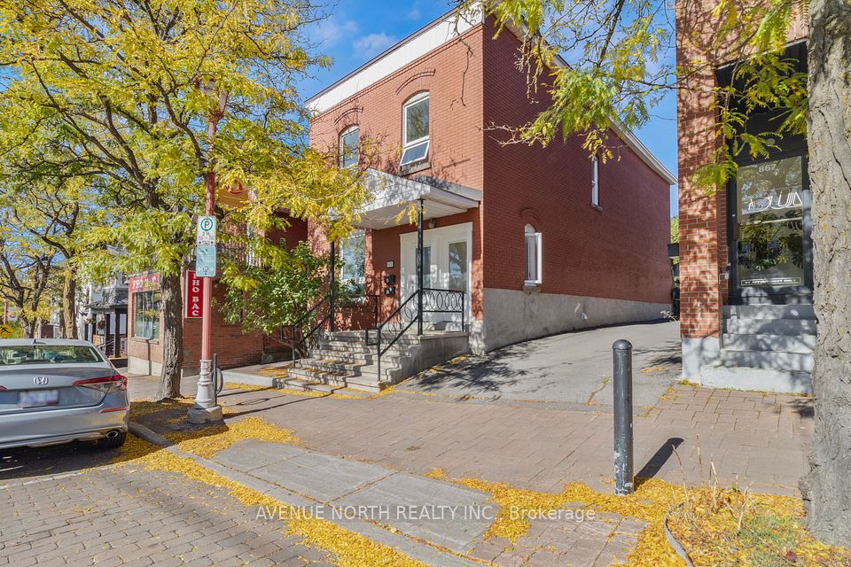 871 Somerset