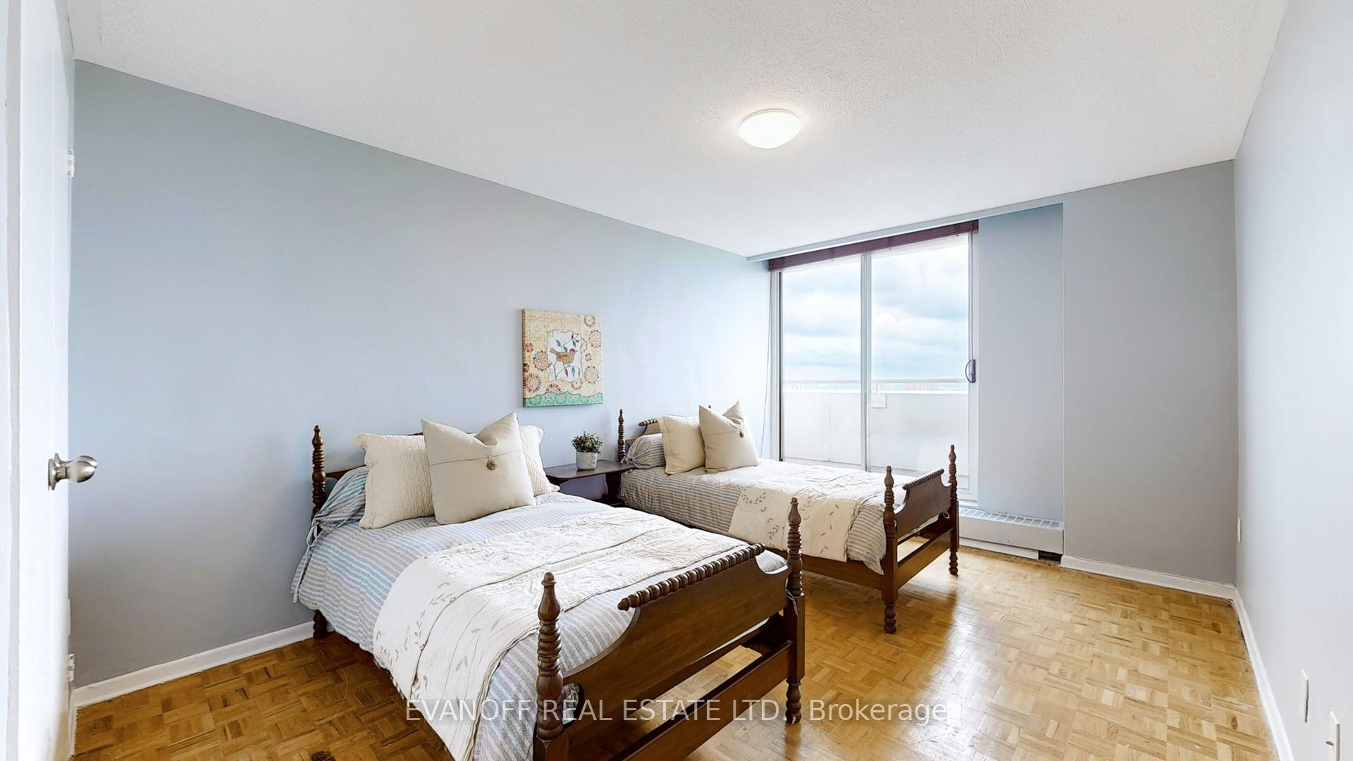 3 Bedrooms Condo at 3311 Kingston, Toronto For sale