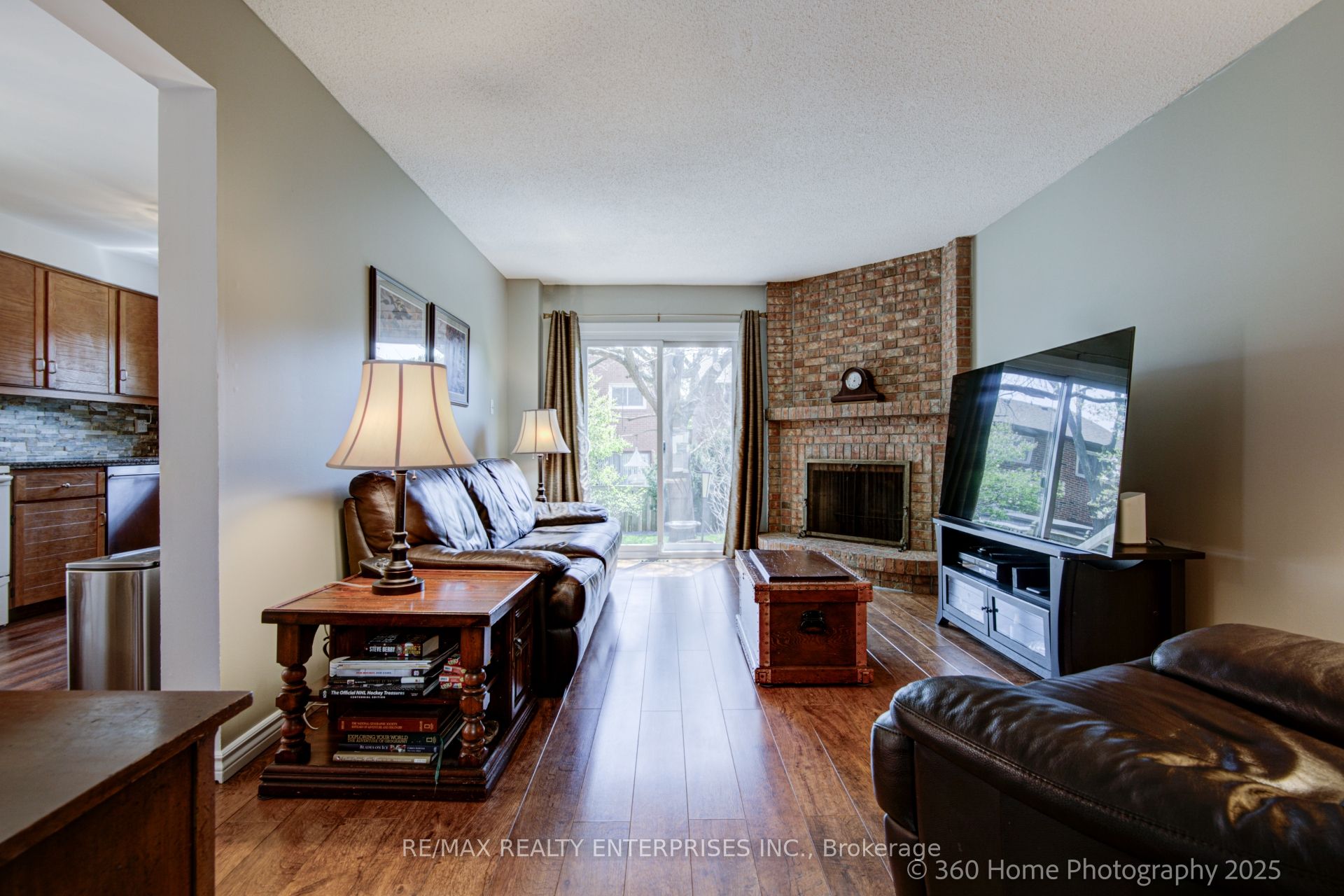 4425 Sawmill Valley Drive