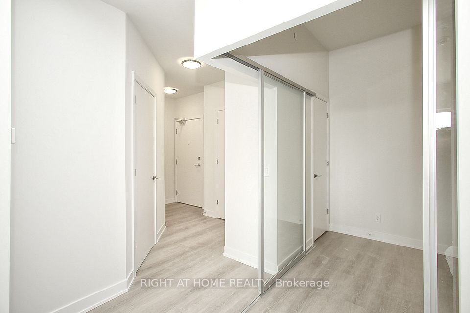 #1401 - 15 Ellerslie Avenue, Toronto, ON M2N 0L7