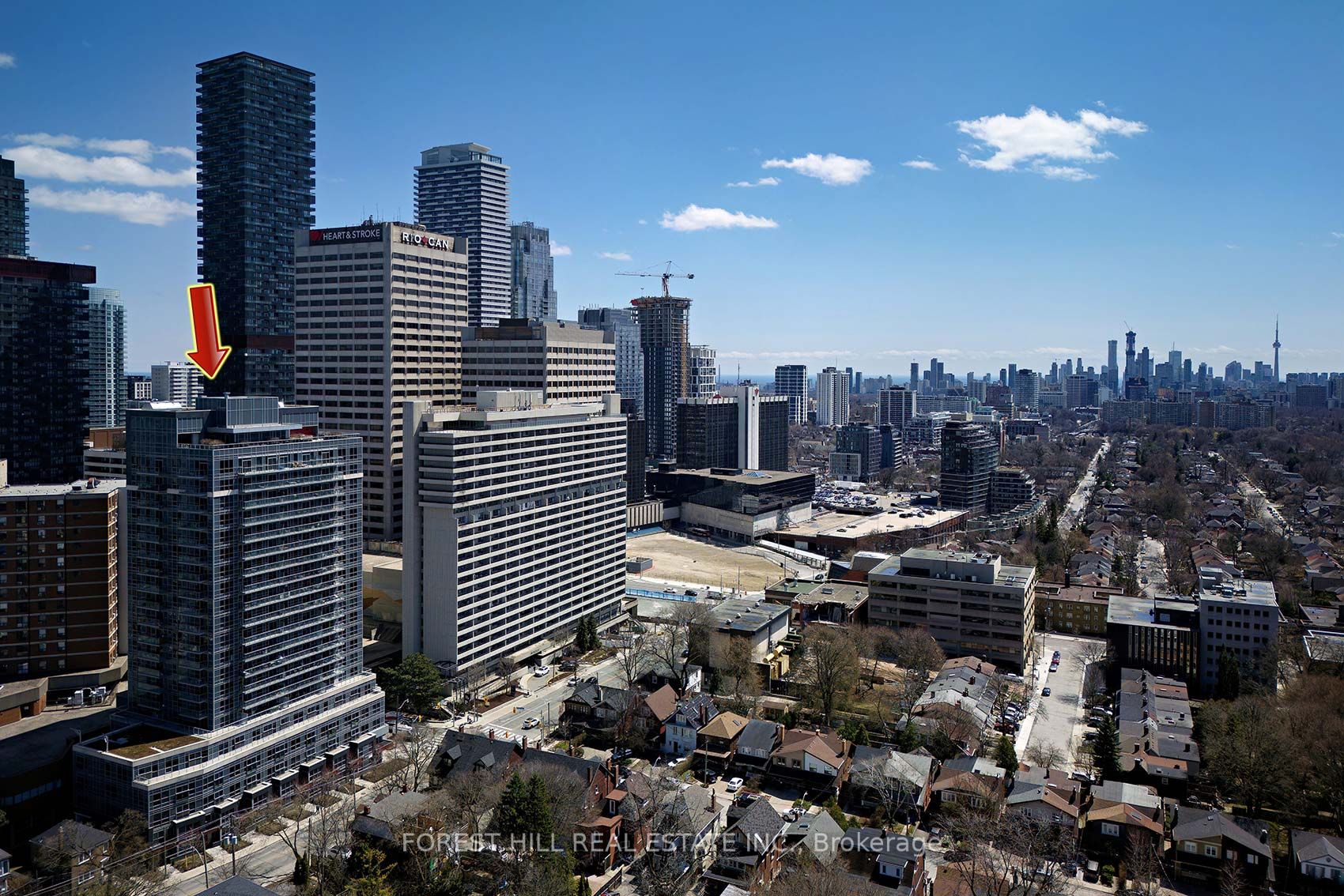 58 Orchard View Boulevard, #401