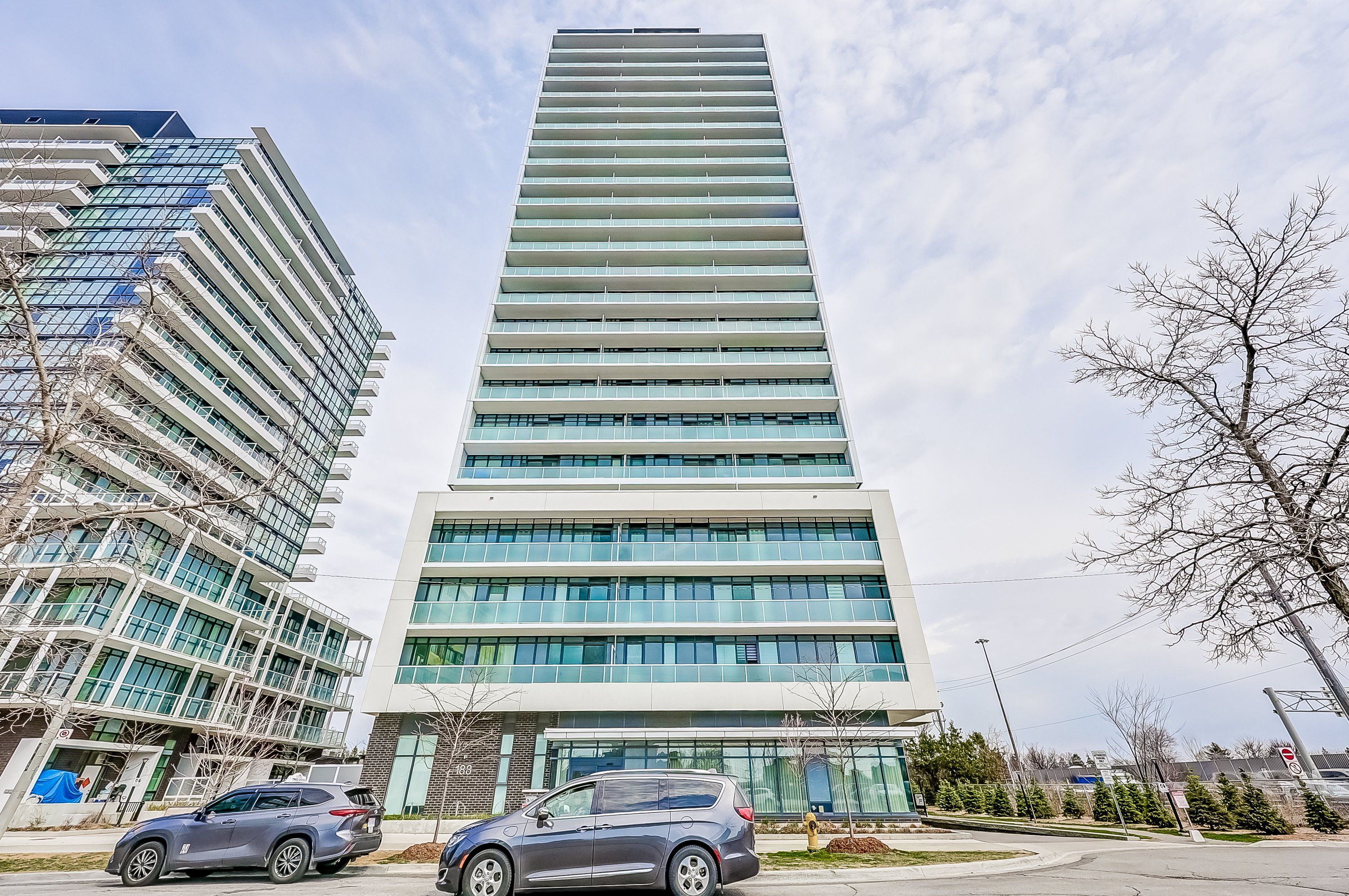 188 Fairview Mall Drive 1011