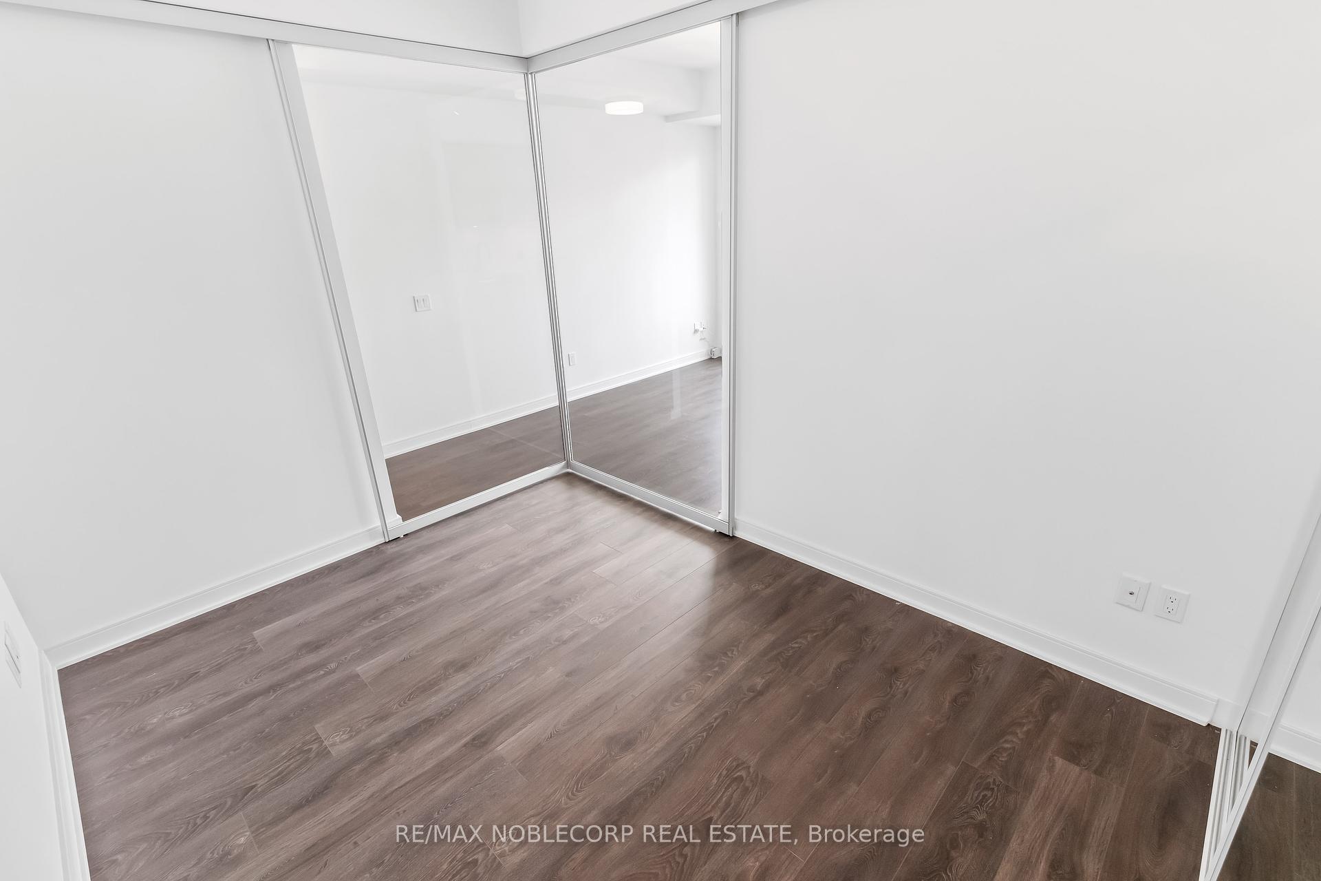 2 Bedrooms Condo at 60 Tannery, Toronto For sale