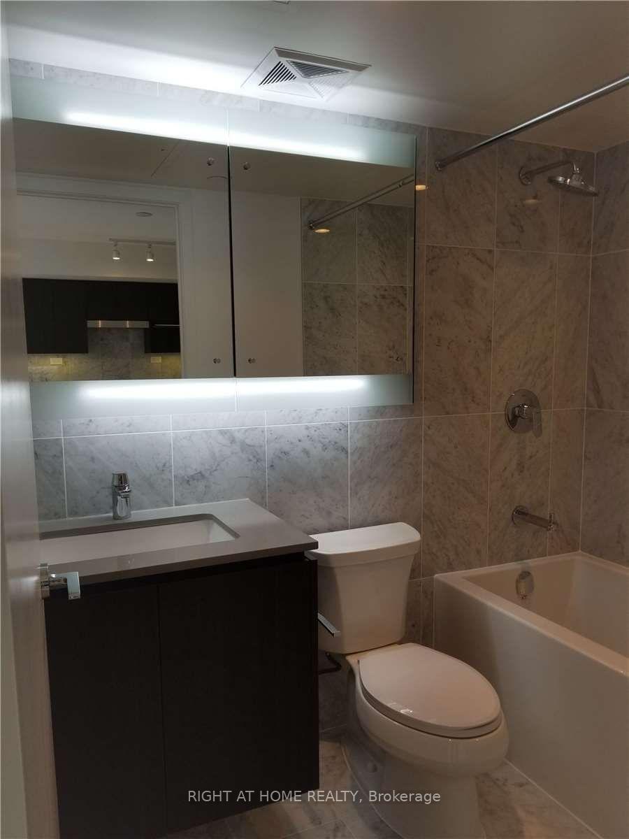 1 Bedroom Condo at 70 Queens Wharf, Toronto For sale