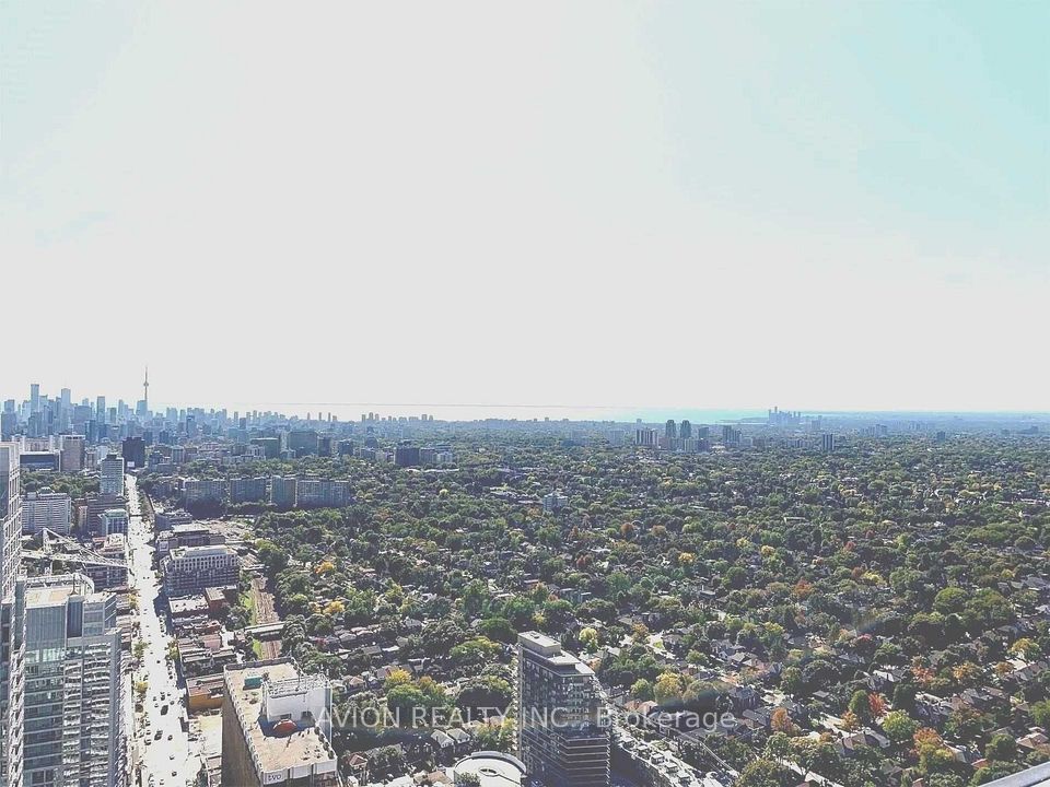 8 Eglinton Avenue