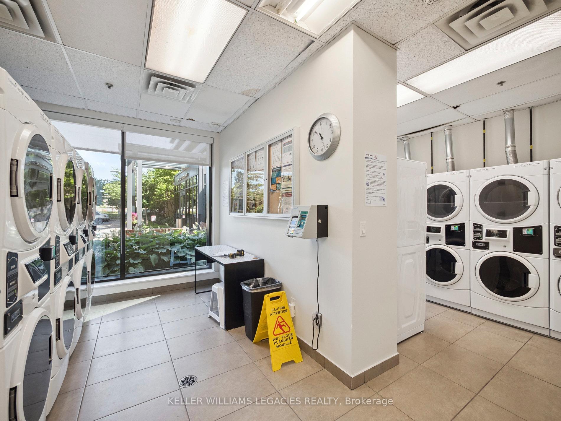 2 Bedrooms Condo at 29 Singer, Toronto For sale