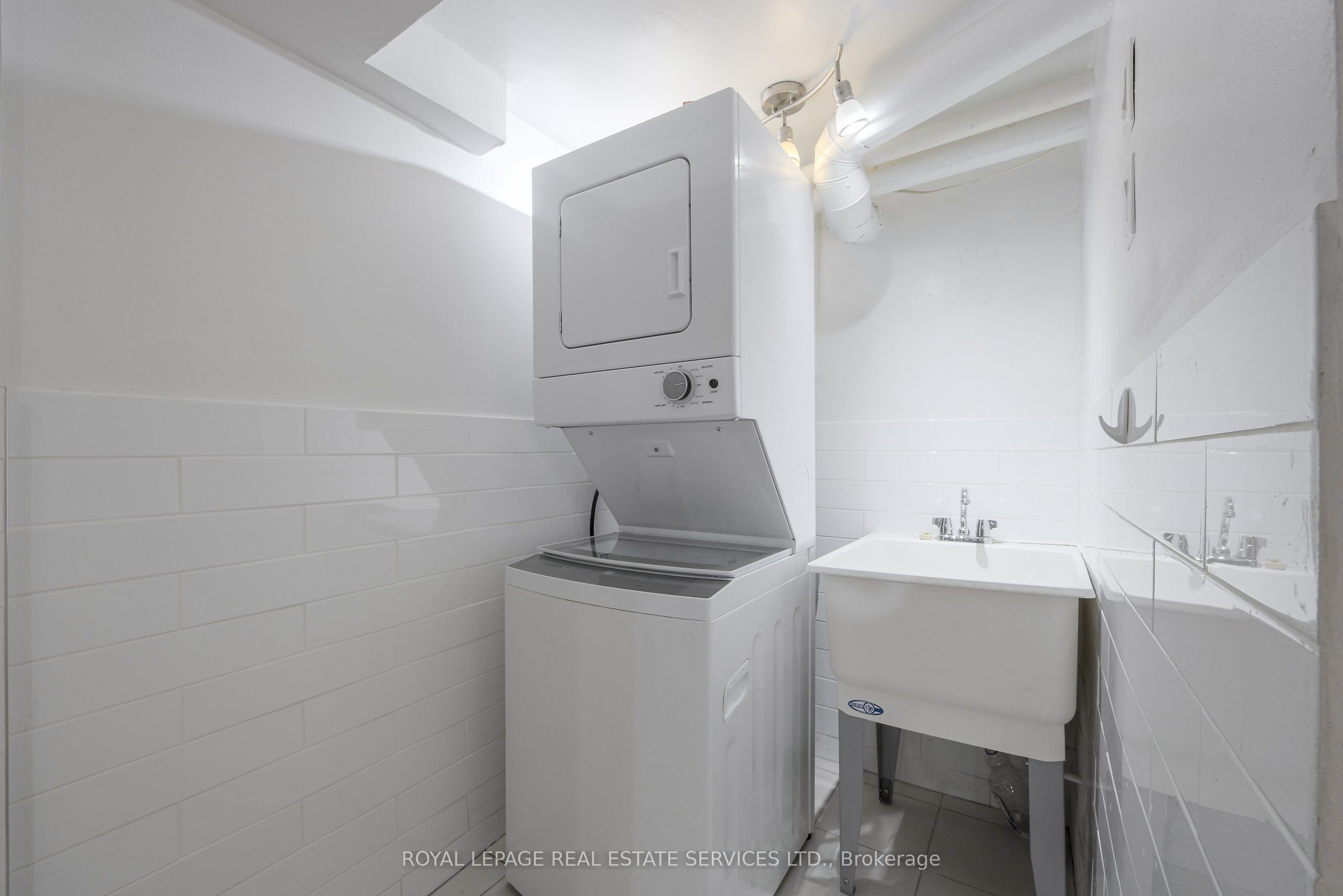 271 Albany Avenue, #1