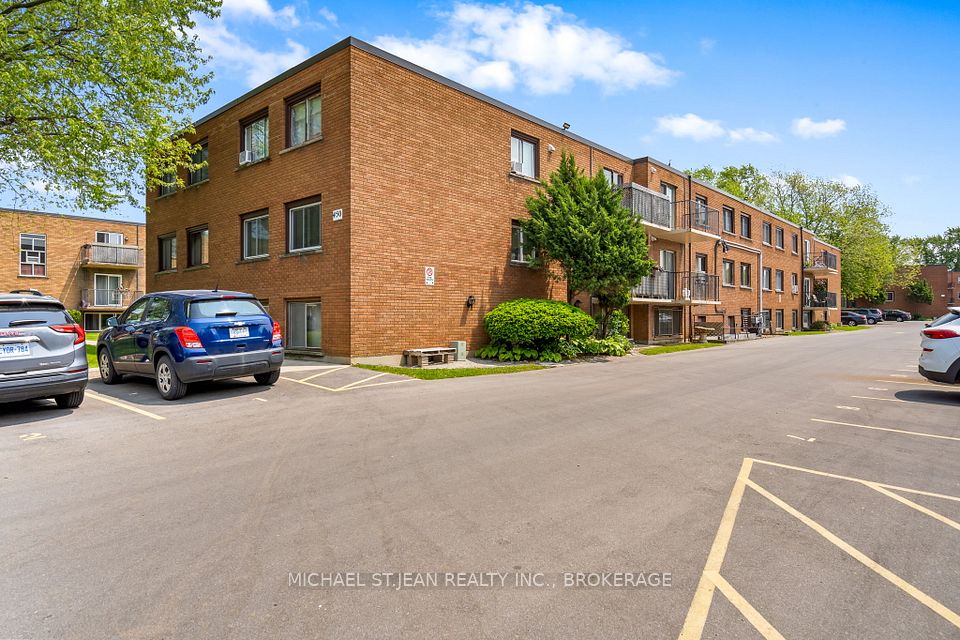 #2 - 450 Carlton Street, St. Catharines, ON L2M 4X1