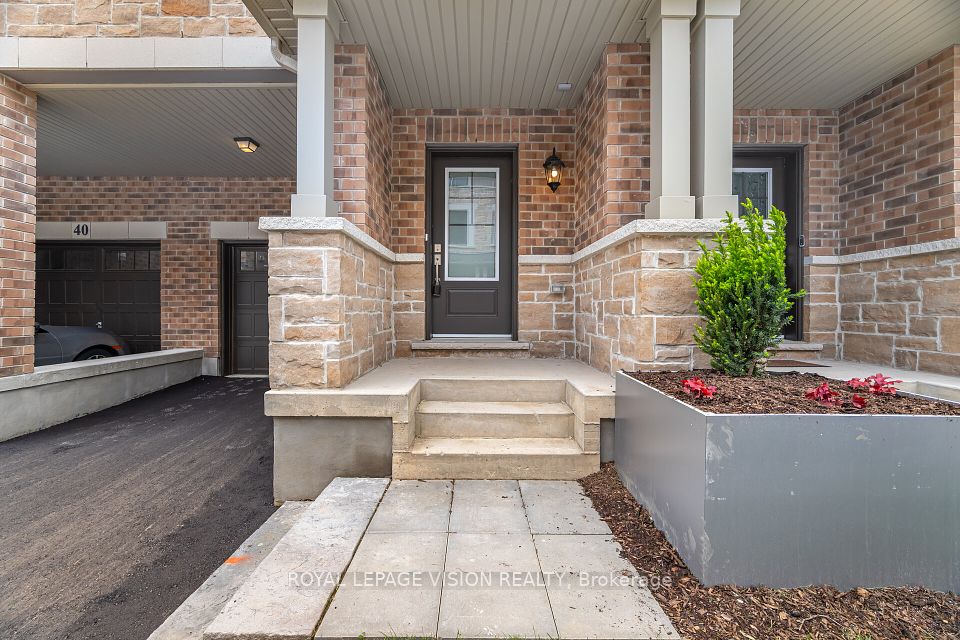 38 Folcroft Street, Brampton, ON L6Y 6L3
