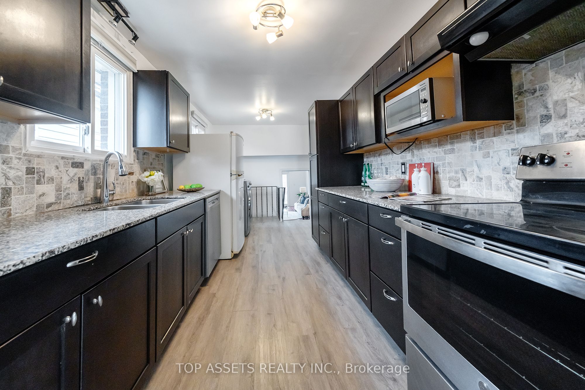 54 Lynch Road, Toronto, ON M2J 2V5