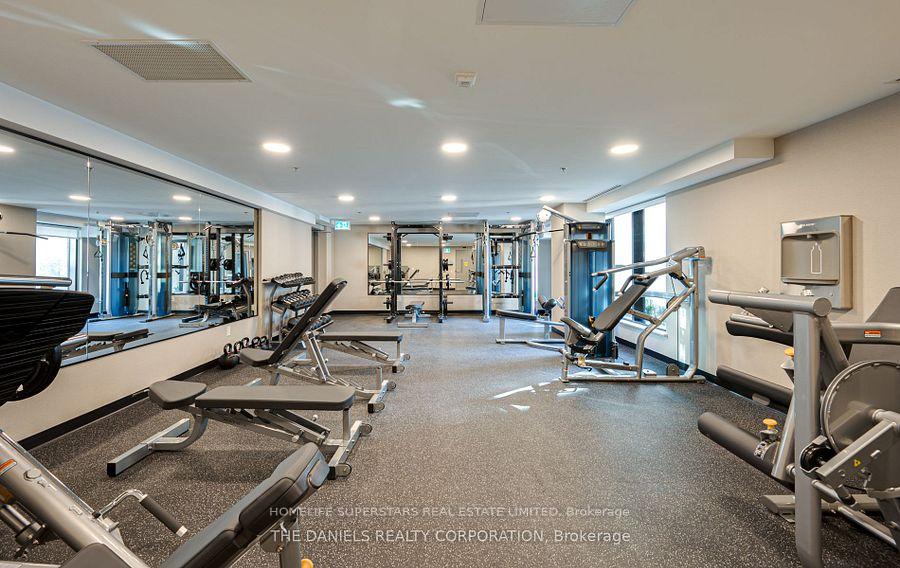 2 Bedrooms Condo at 160 Canon Jackson,  Toronto For sale
