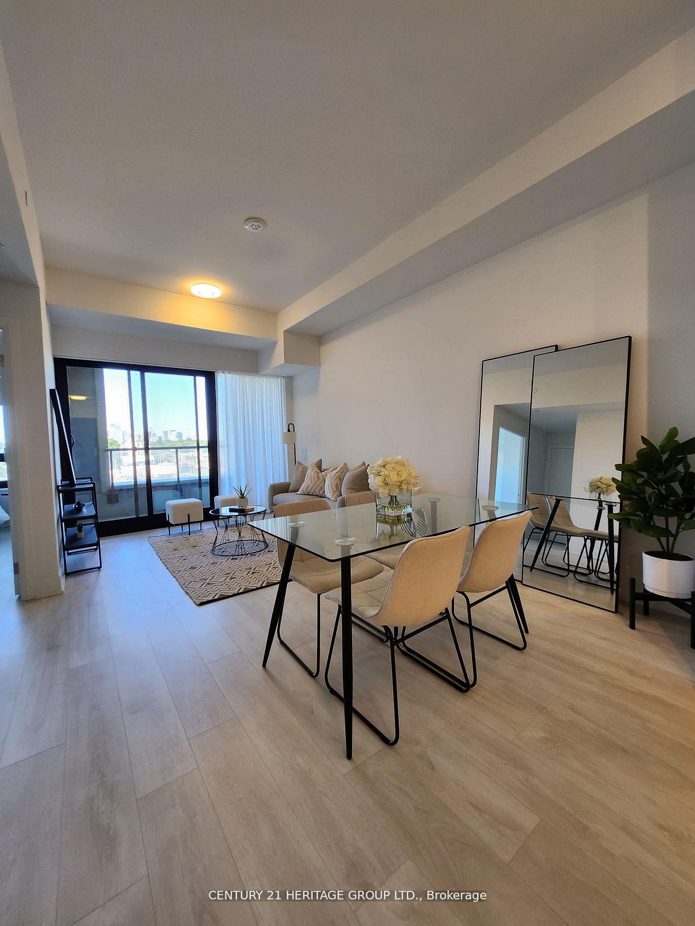 2 Bedrooms Condo at 33 Frederick Todd, Toronto For sale