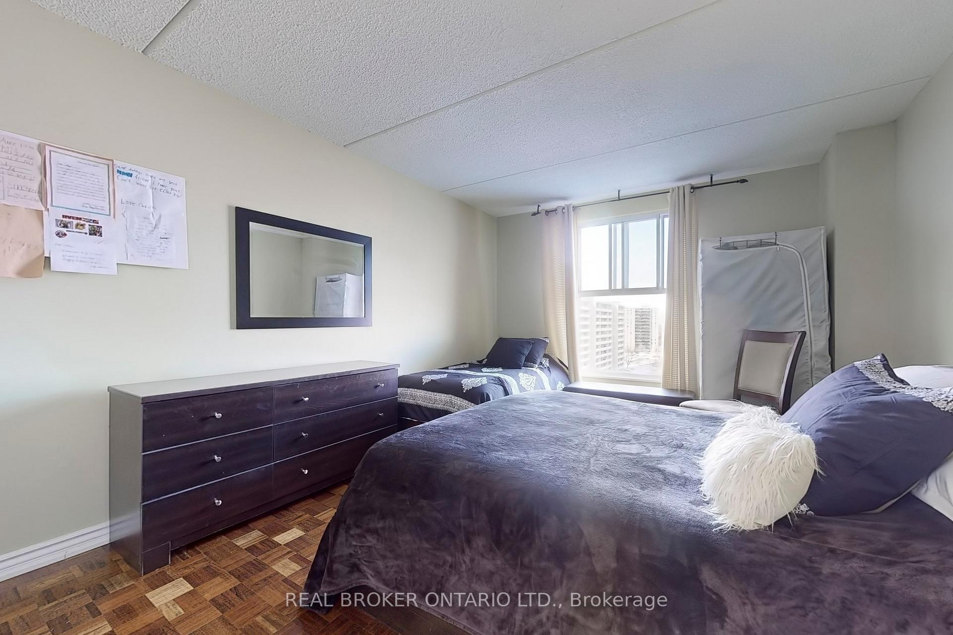 1 Bedroom Condo at 2 GLAMORGAN, Toronto For sale