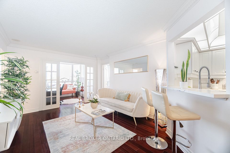 5418 Yonge
