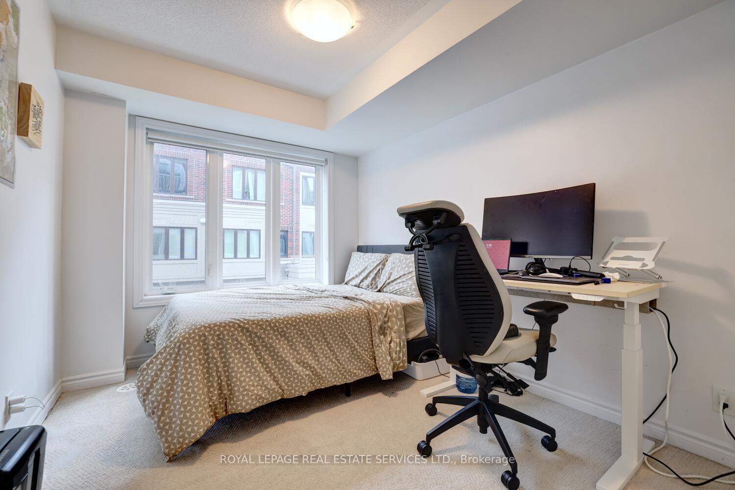 2 Bedrooms Condo at 100 Long Branch,  Toronto For sale