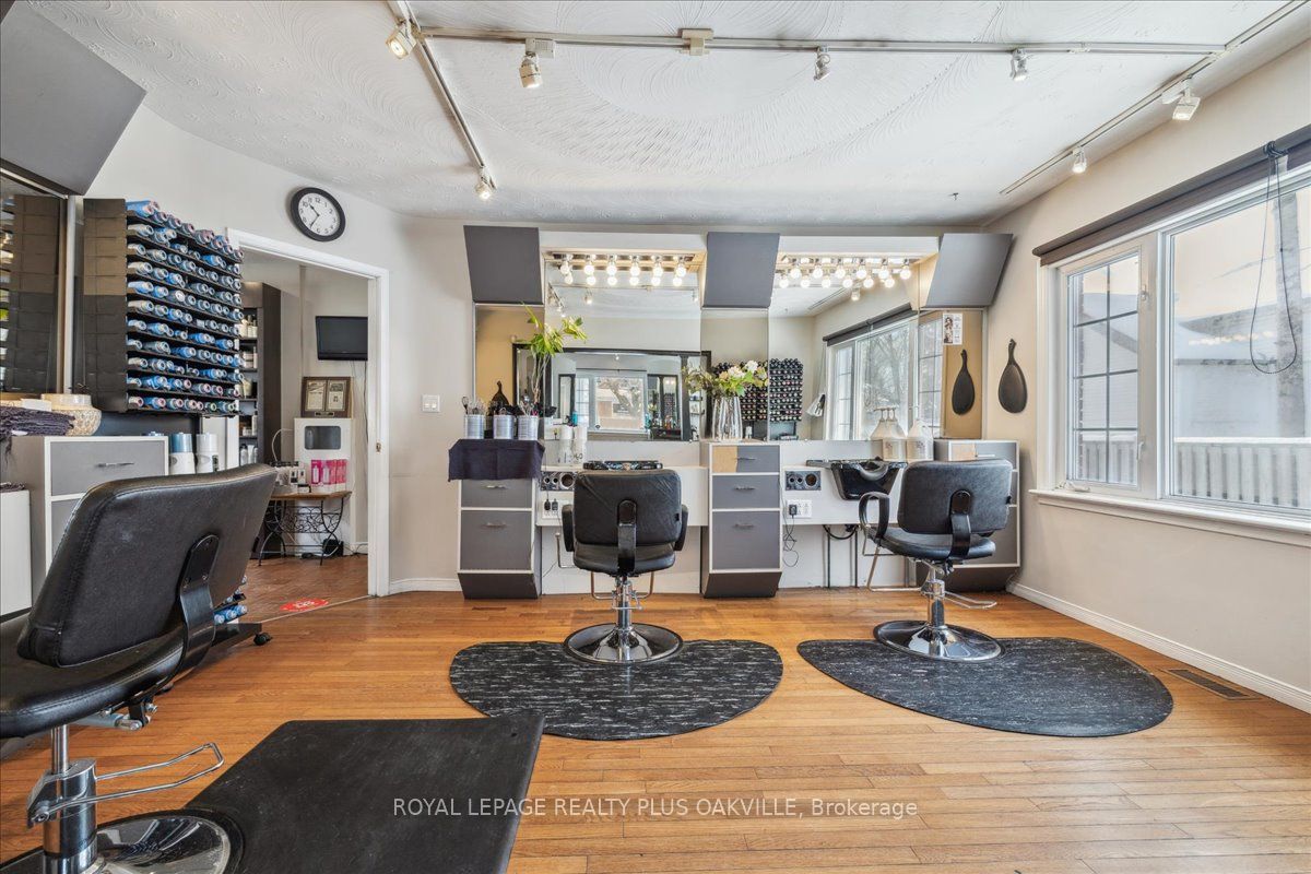 294 Dundas Street, Hamilton, ON L0R 2H0