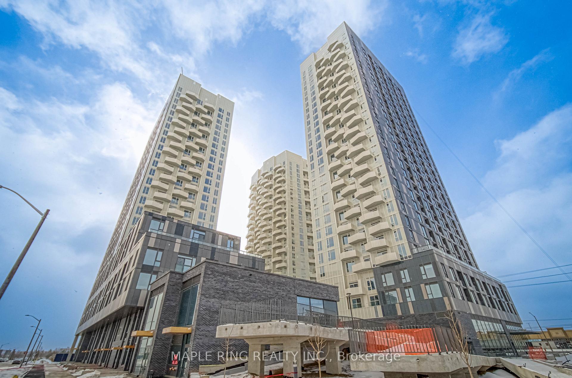 2 Bedrooms Condo at 10 Abeja, Vaughan For sale