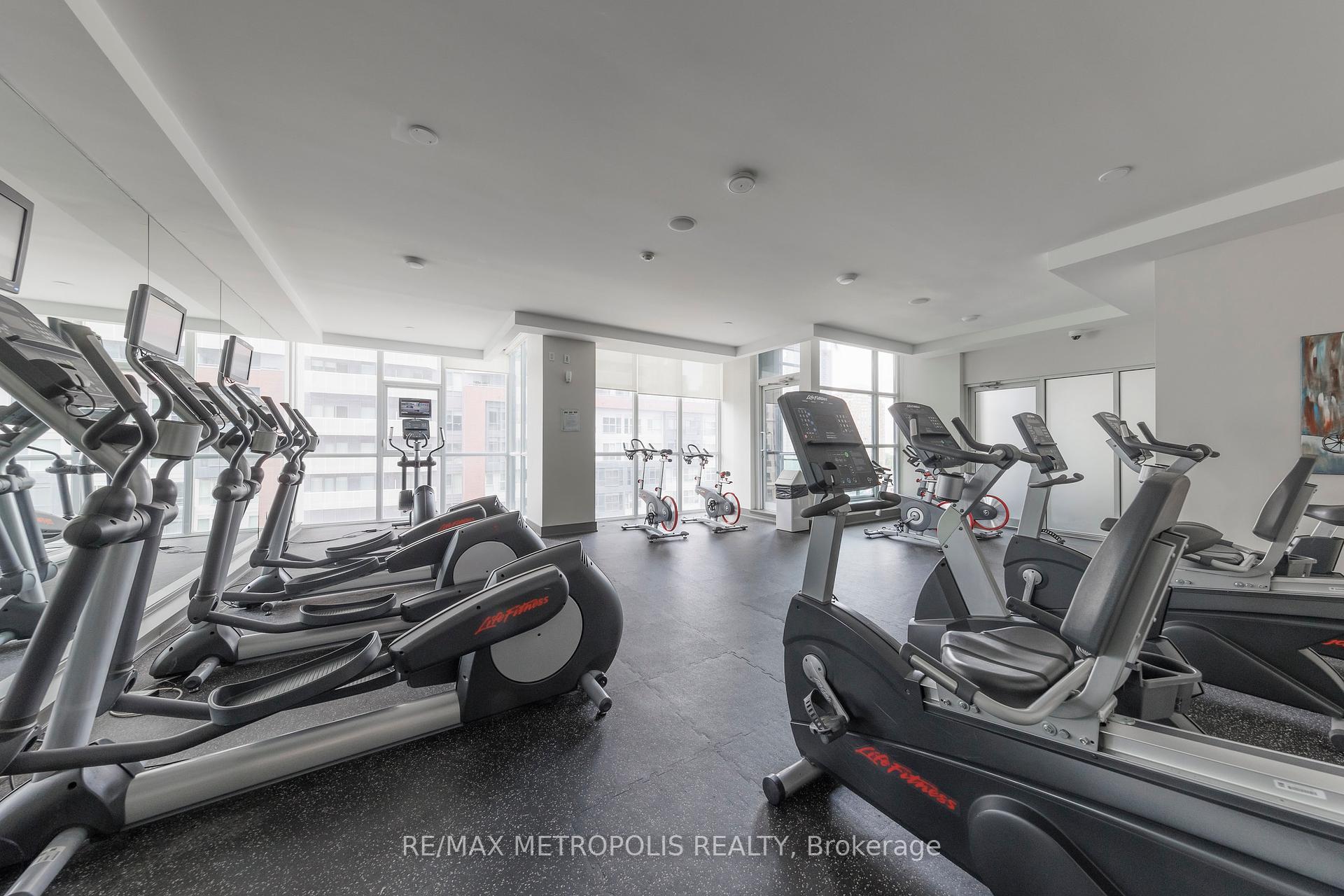2 Bedrooms Condo at 4065 Brickstone,  Mississauga For sale