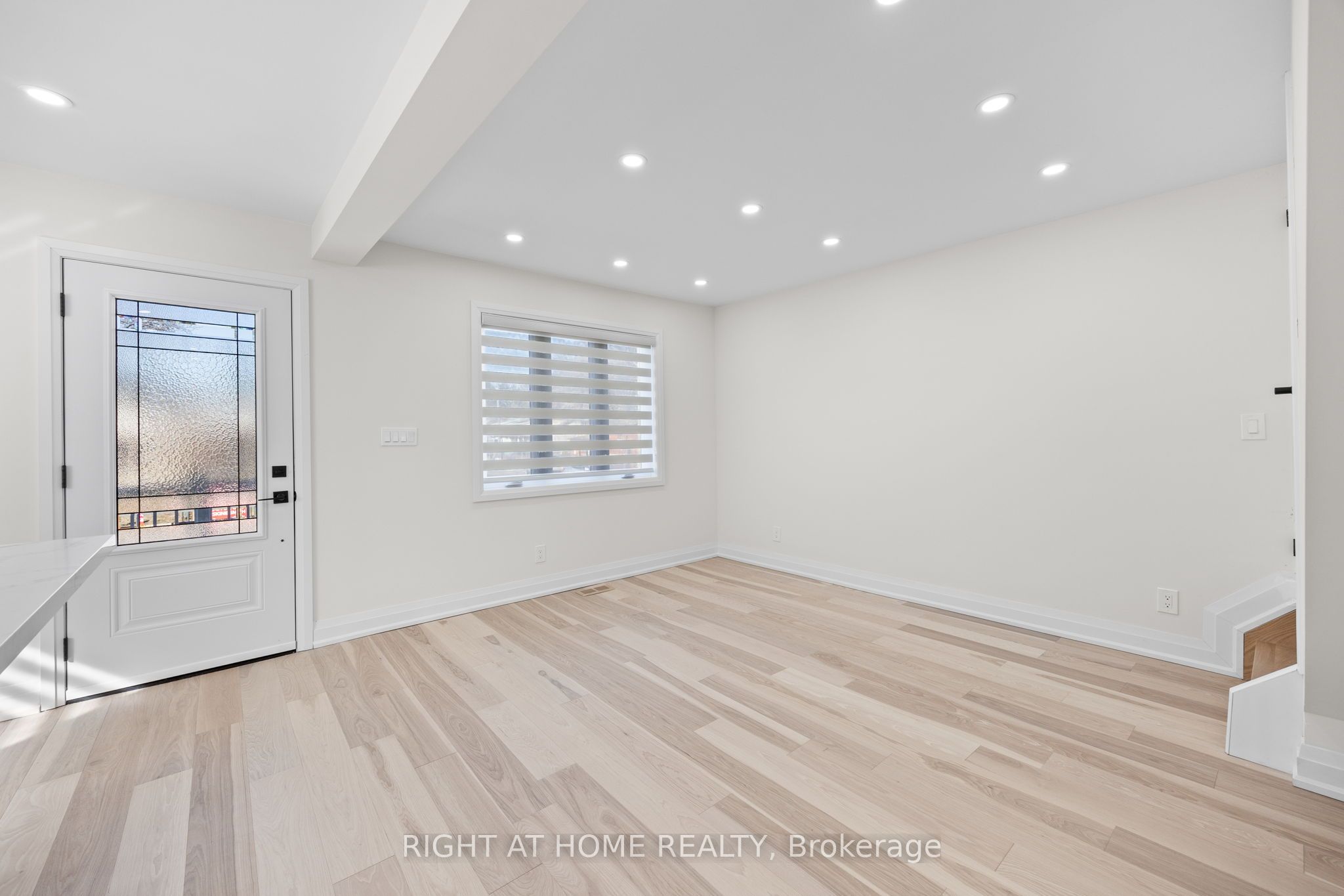 961 Victoria Park Avenue