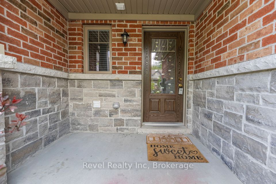 1041 Cook Drive, Midland, ON L4R 0E4