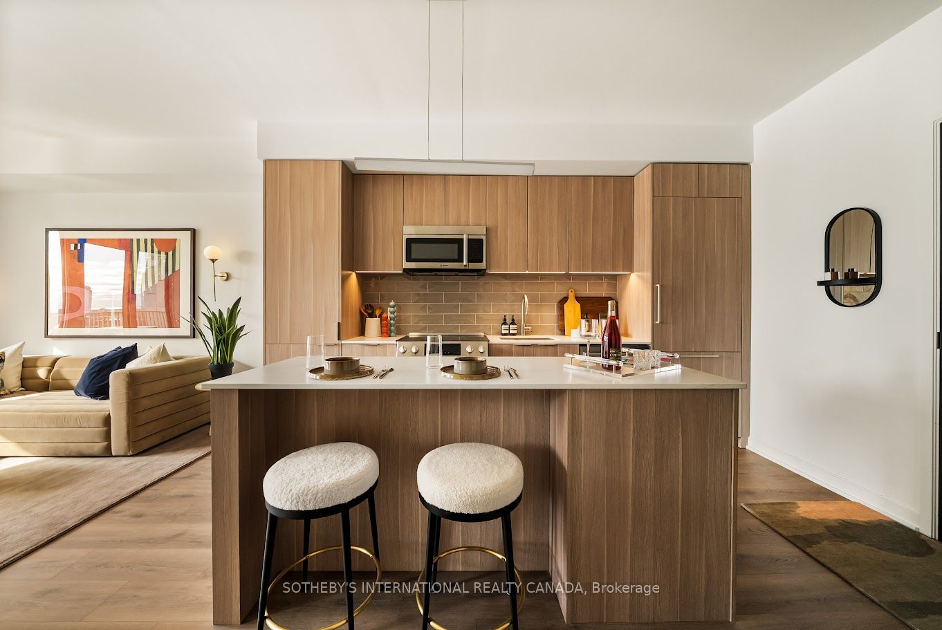 88 Bathurst Street, #622