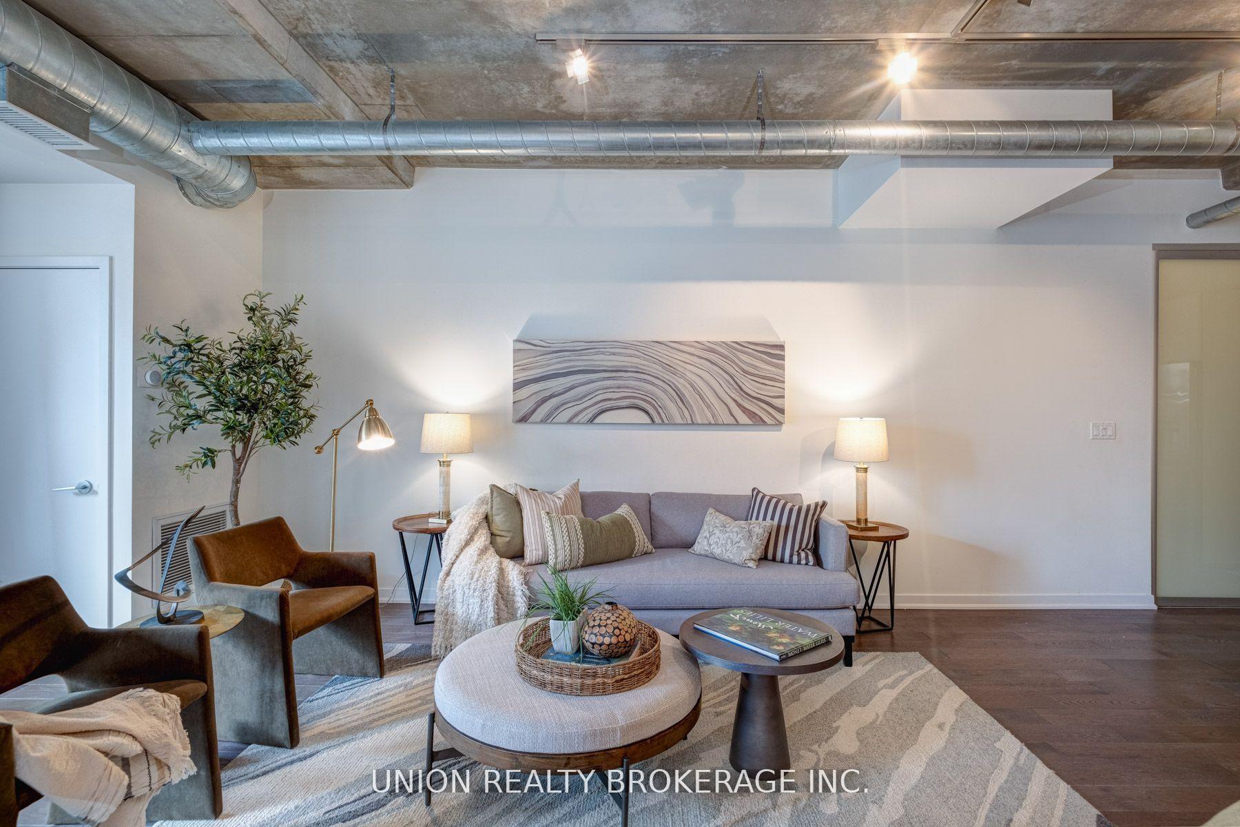 3 Bedrooms Condo at 201 Carlaw, Toronto For sale